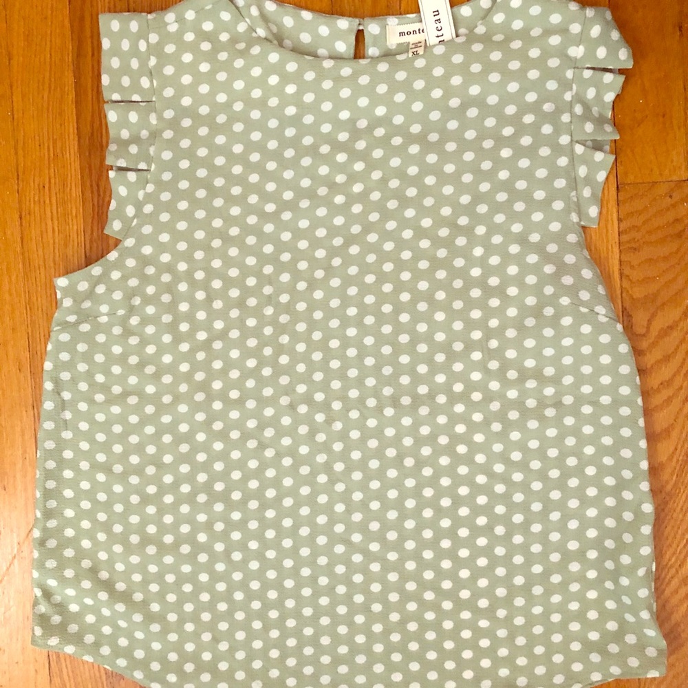 Cute blouse